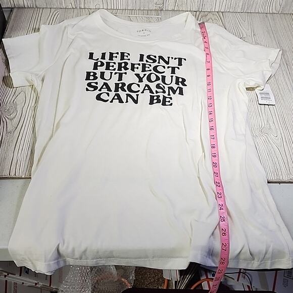 Torrid Everyday Tee Signature Jersey Life Isn't Perfect Ivory Graphic Size 2X - Picture 6 of 7